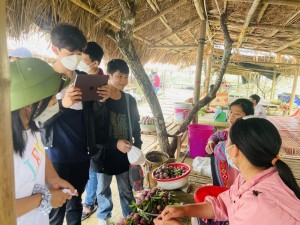 Trải nghiệm chợ phiên Chiềng Đi 2, Vân Hồ của 160 học sinh THCS Mộc Lỵ